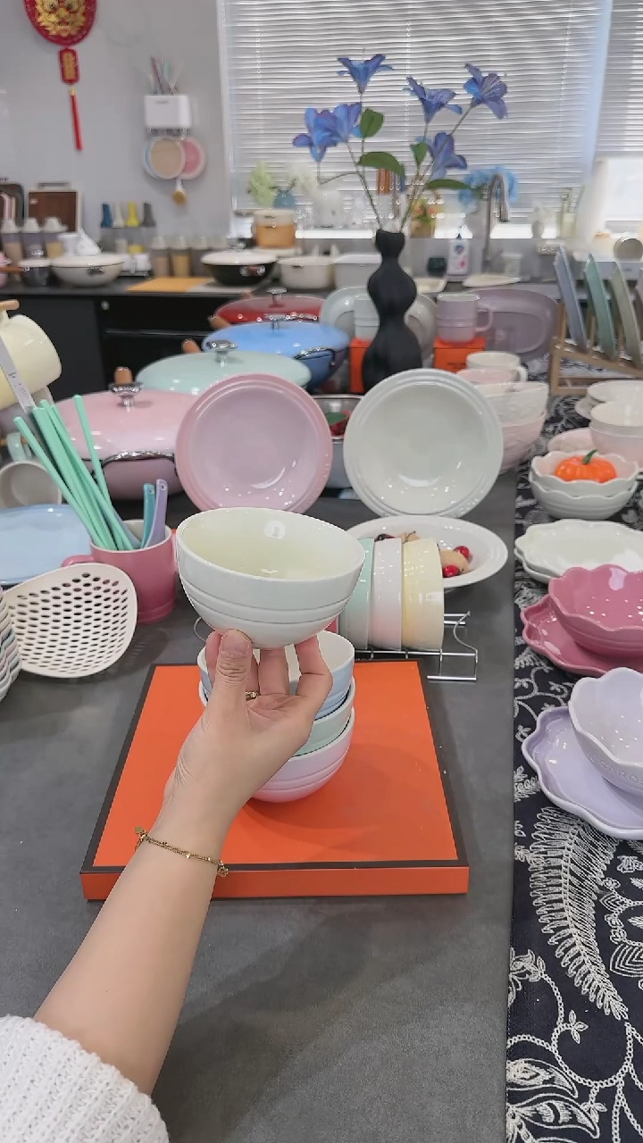 【闪购商品】瓷四色米饭碗