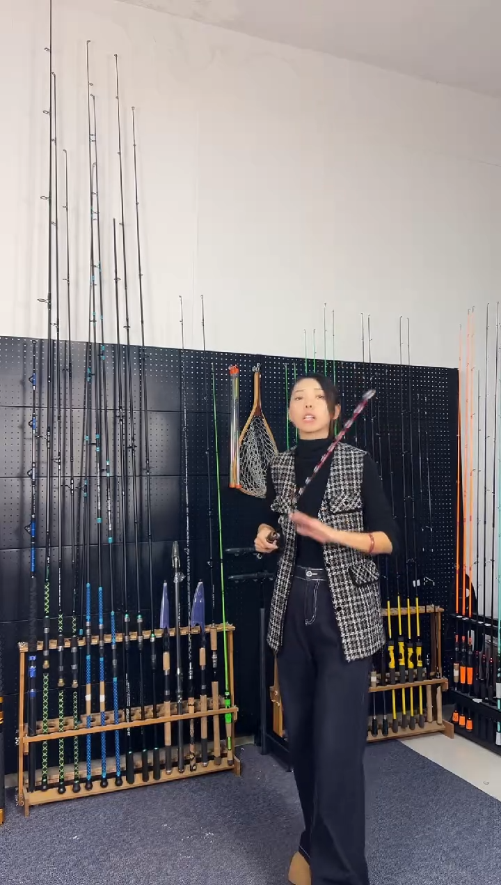 1.8m以下碳素鱿鱼杆1.7米枪柄（瑕疵尾货竿，没有售后，介意勿拍）