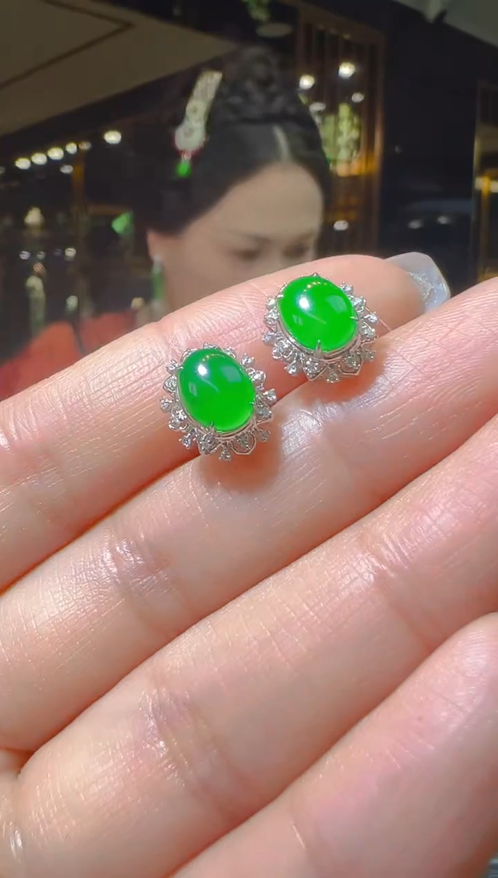 【闪购商品】翡翠耳饰18K金镶嵌031    