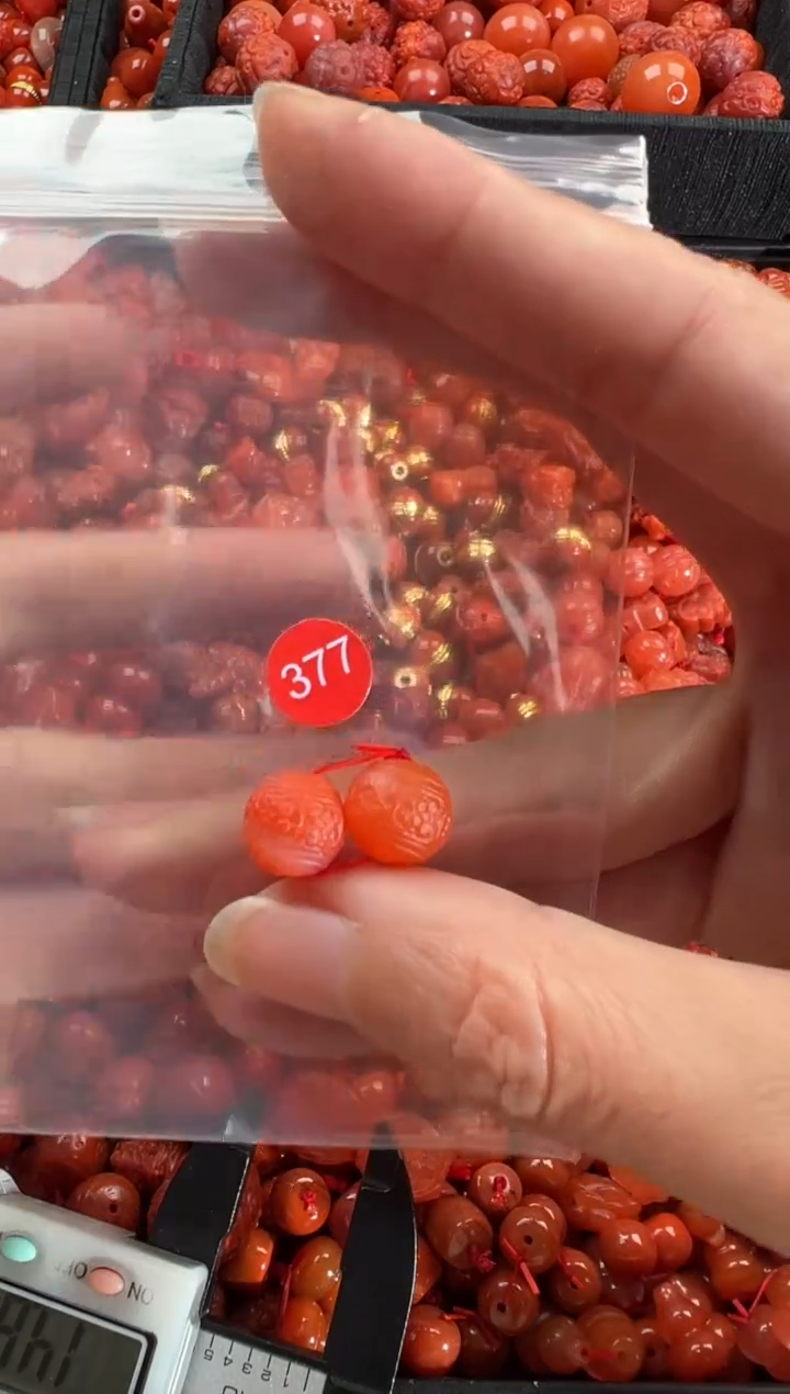 【闪购商品】南红玛瑙颈饰未镶嵌1