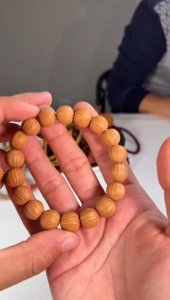 手串猴头核桃12尺寸小金豆