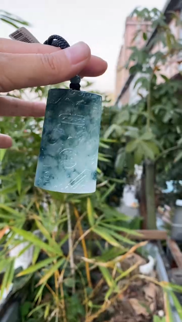 【闪购商品】翡翠吊坠(不含链)未镶嵌缅甸天然翡翠