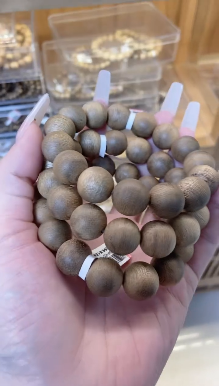 【闪购商品】沉香手串 菩萨棋圆珠单圈1.5微瑕多样性发其一