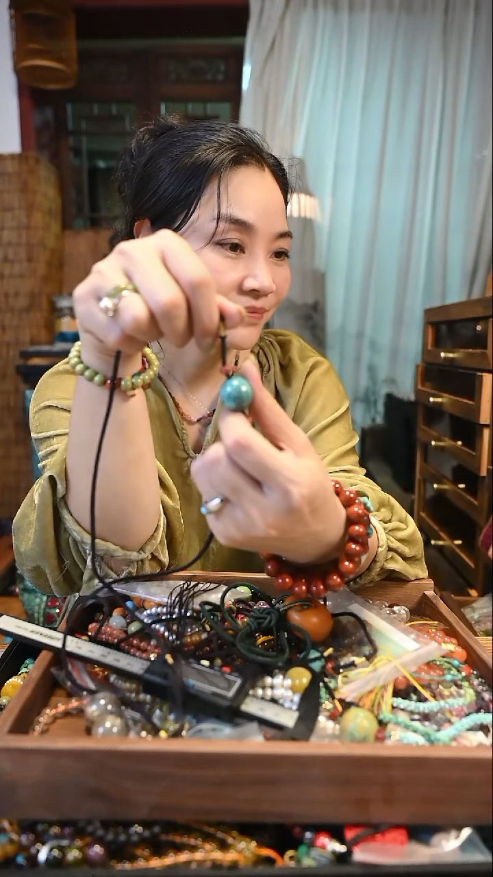 南红玛瑙未镶嵌颈饰L*?定向 L