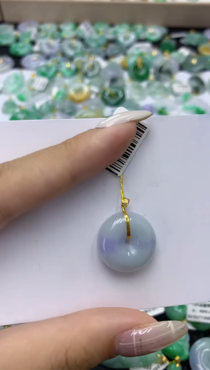 翡翠18K金镶嵌颈饰天然缅甸翡翠A货