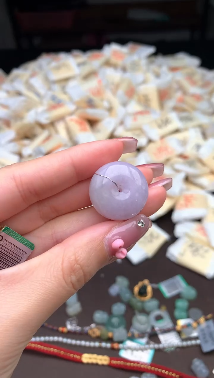 【闪购商品】翡翠颈饰未镶嵌—