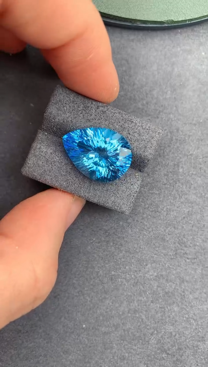 【闪购商品】托帕石裸石未镶嵌12.5ct托帕石