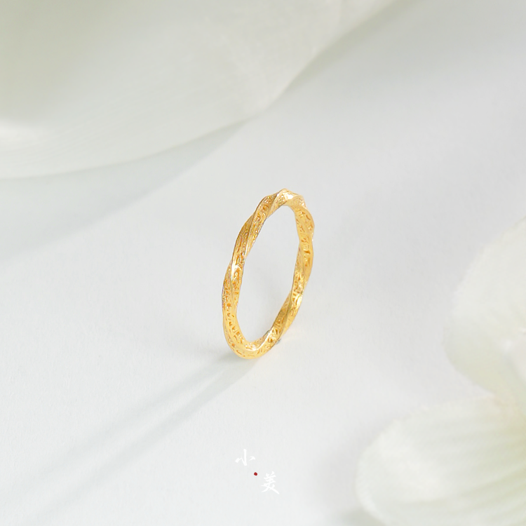 18K金六字箴言莫比乌斯戒指 G4755