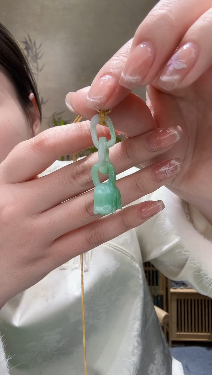 【闪购商品】翡翠颈饰未镶嵌吊坠