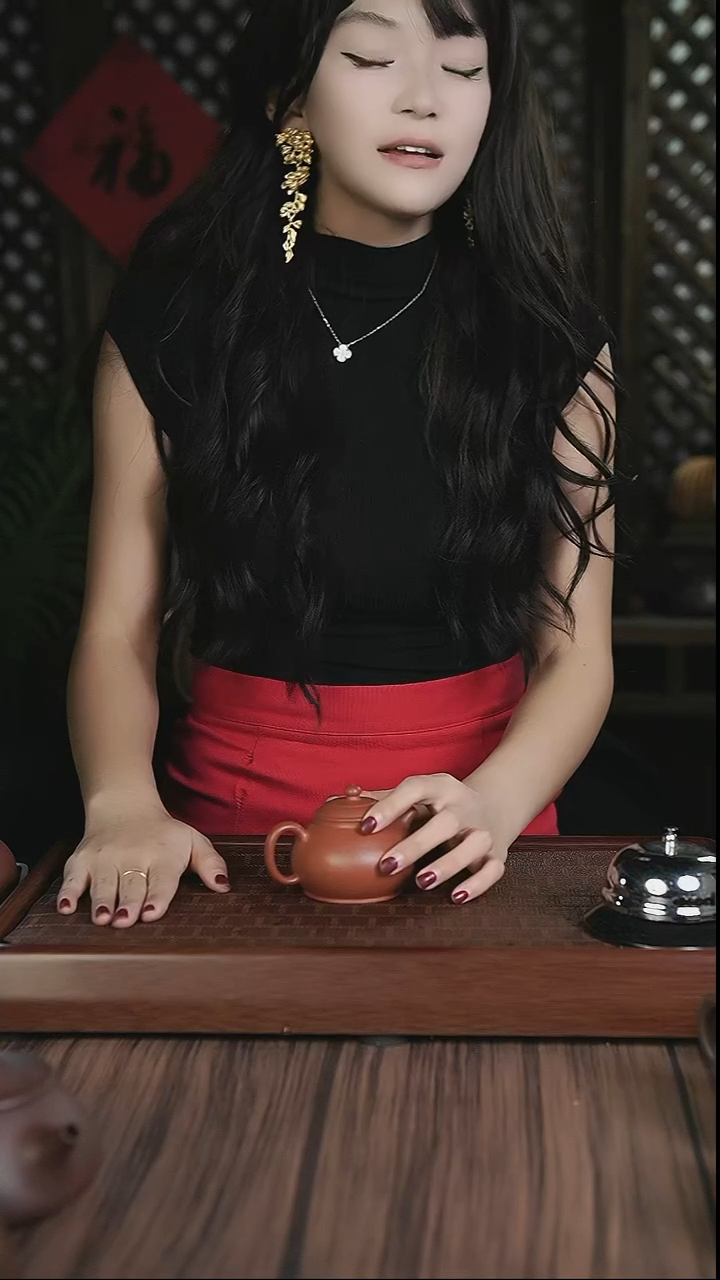 【闪购商品】紫砂茶壶xll  红降坡 宝儿