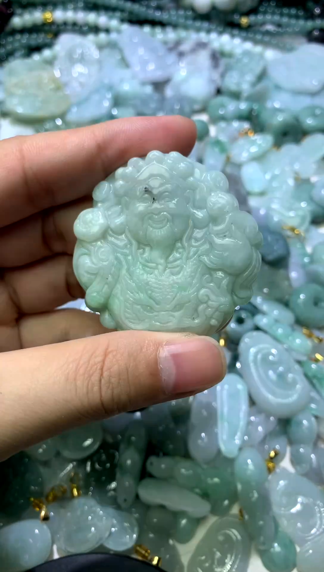 颈饰未镶嵌翡翠1