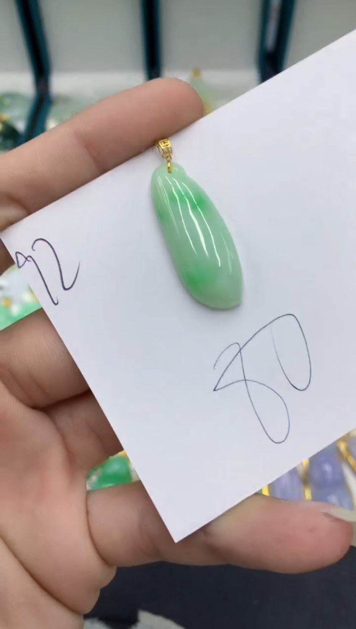 【闪购商品】翡翠颈饰18K金镶嵌翡翠