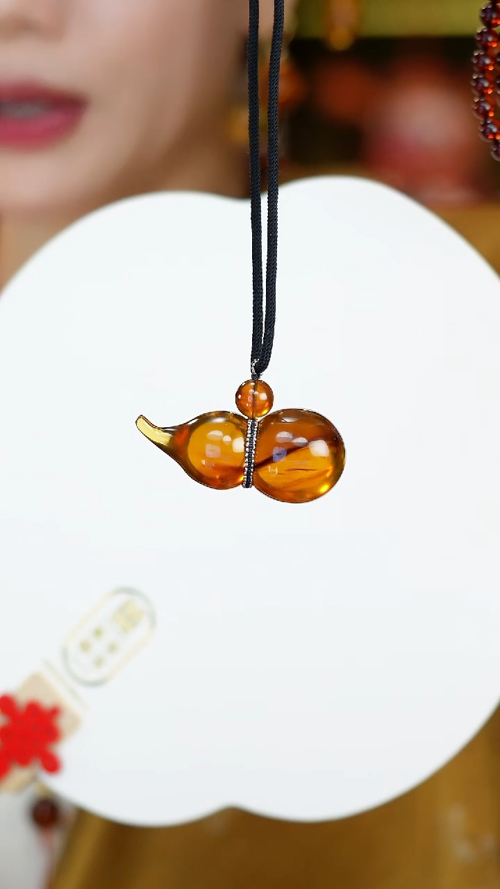 【闪购商品】琥珀颈饰未镶嵌福利