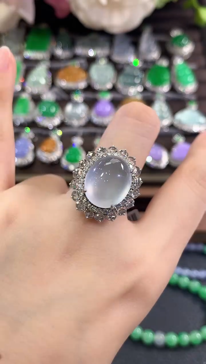 18K金镶嵌戒指翡翠d85   