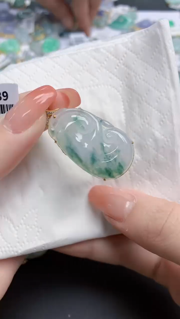 【闪购商品】翡翠颈饰18K金镶嵌天然缅甸翡翠A货