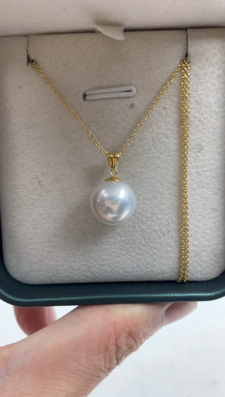 18K金镶嵌ff淡水珍珠白珠吊坠(赠链）11~12mm