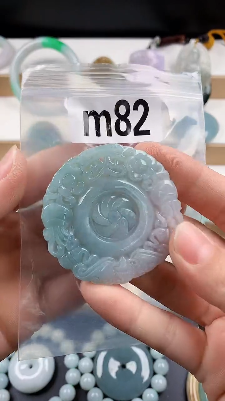 颈饰未镶嵌翡翠天然翡翠吊坠挂件