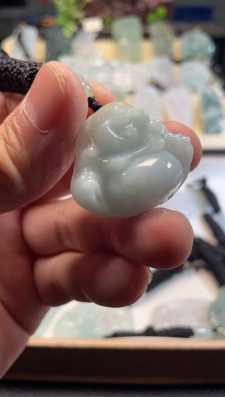 颈饰未镶嵌翡翠12/03/066