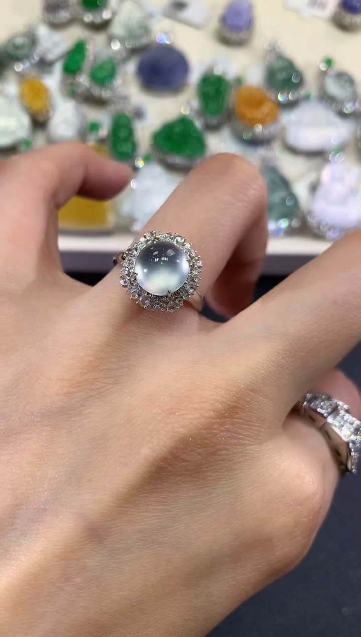 【闪购商品】翡翠戒指18K金镶嵌q195     