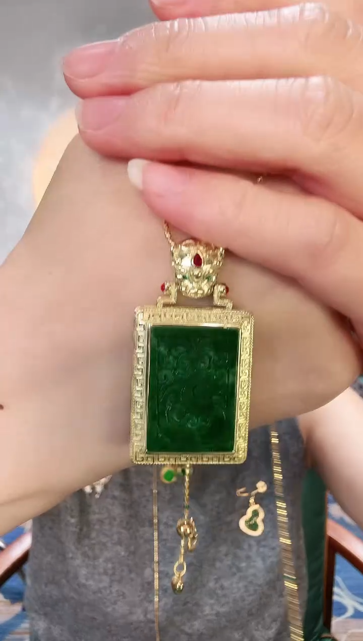 【闪购商品】翡翠颈饰银S925镶嵌吊坠