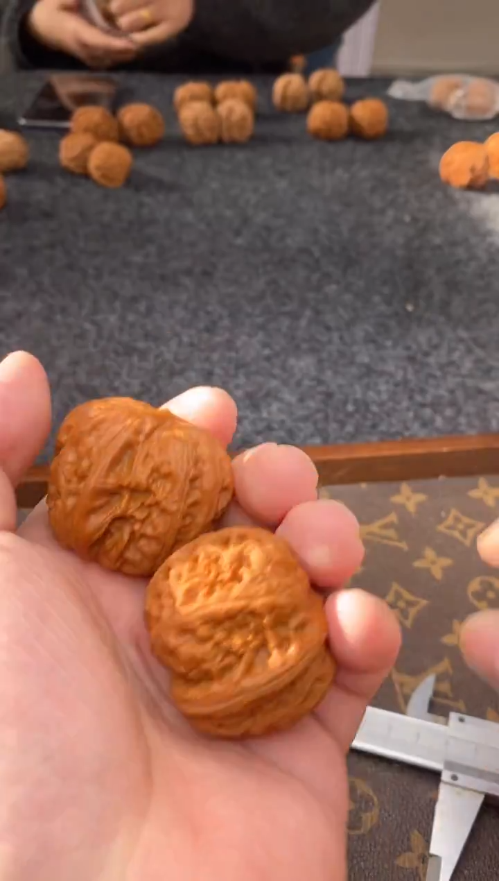 把件文玩核桃B193号42尺元宝