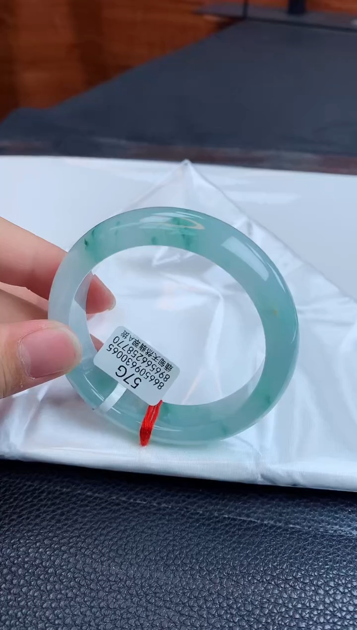 【闪购商品】翡翠手镯未镶嵌缅甸天然翡翠A货手镯