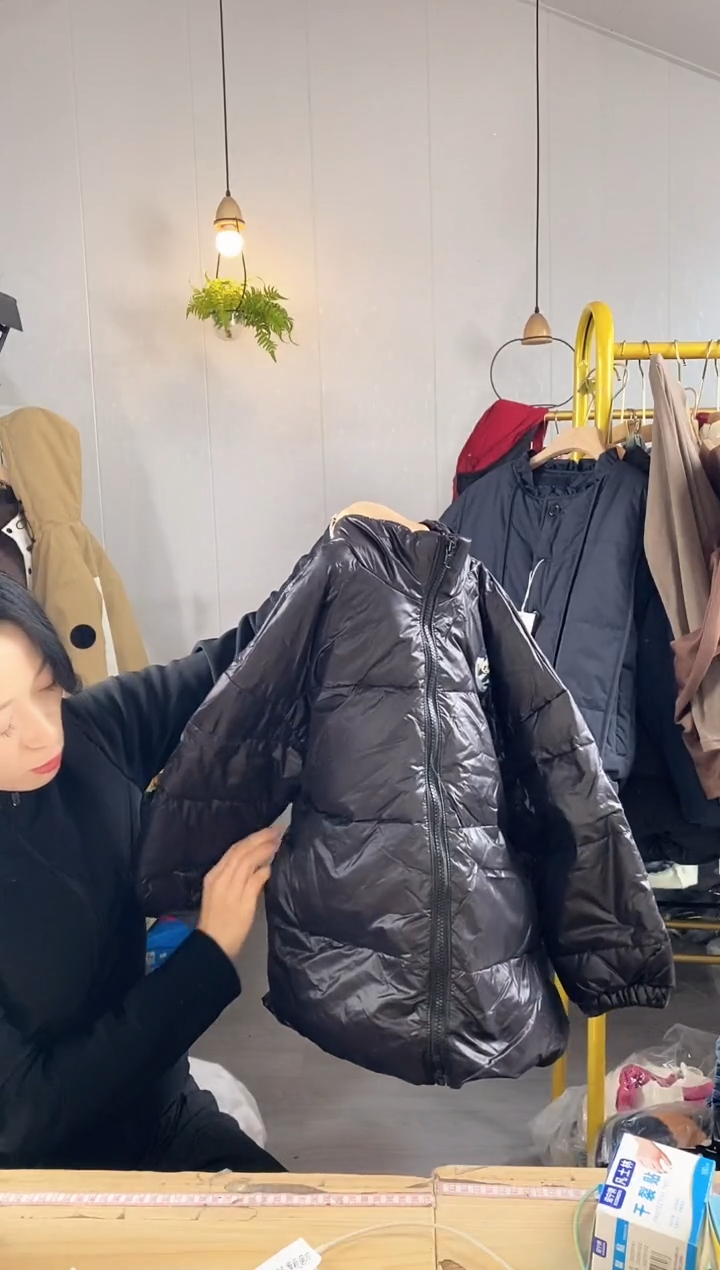 小熊印花轻薄嘎嘎服【685