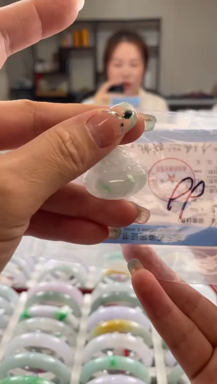 颈饰未镶嵌翡翠多样性发一