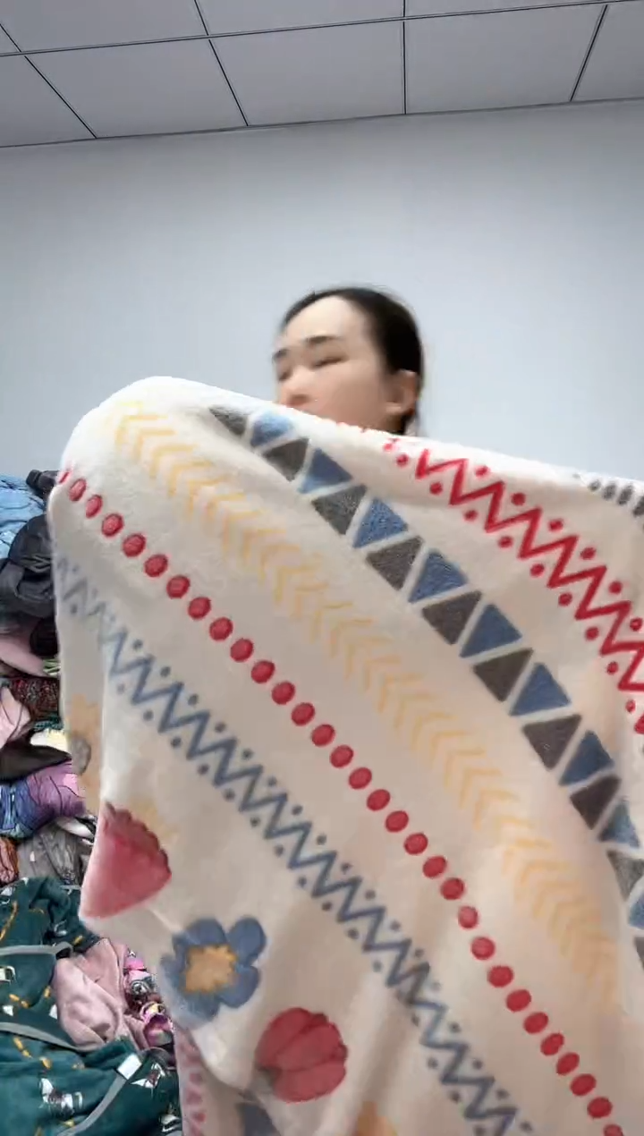 法兰绒1.8x2左右已主播介绍为准