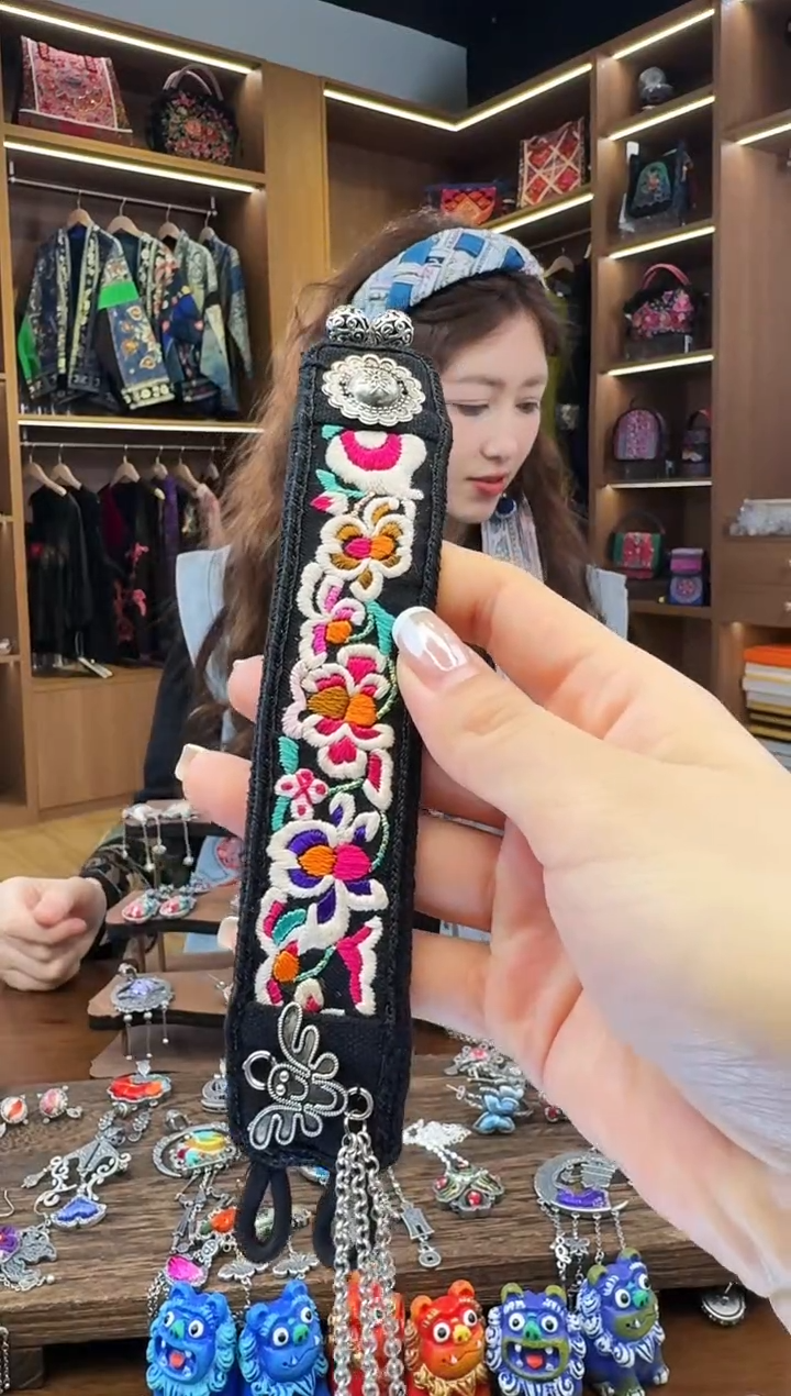 【闪购商品】织绣90黔东南苗族刺绣
