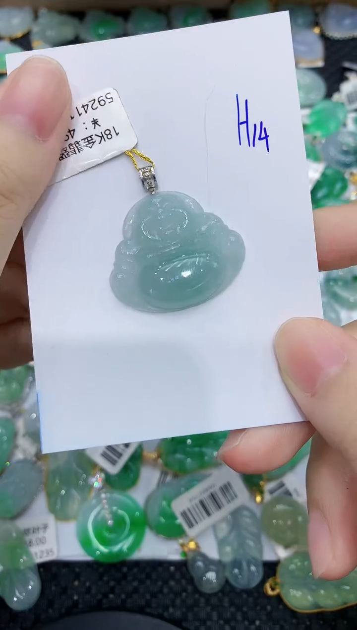 翡翠18K金镶嵌颈饰111111111