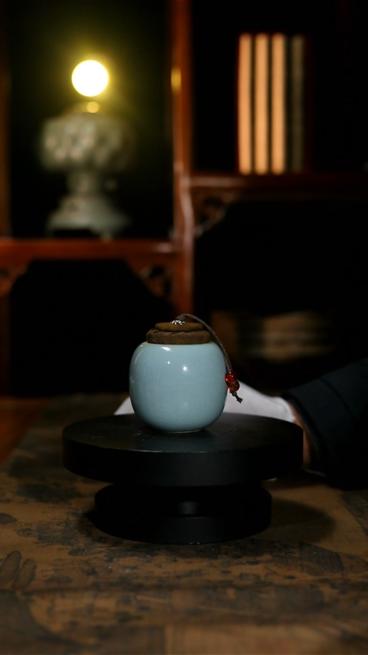 原矿天蓝釉小茶叶罐