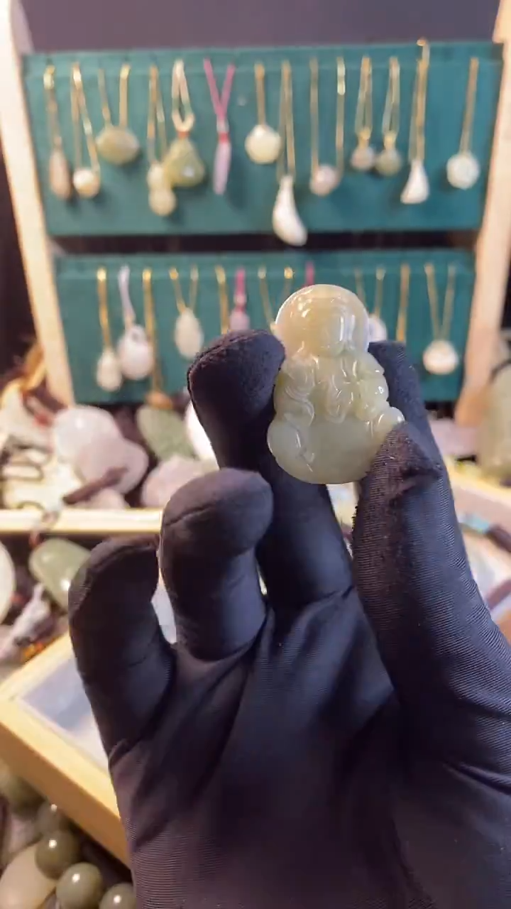 吊坠(赠链)未镶嵌翡翠60