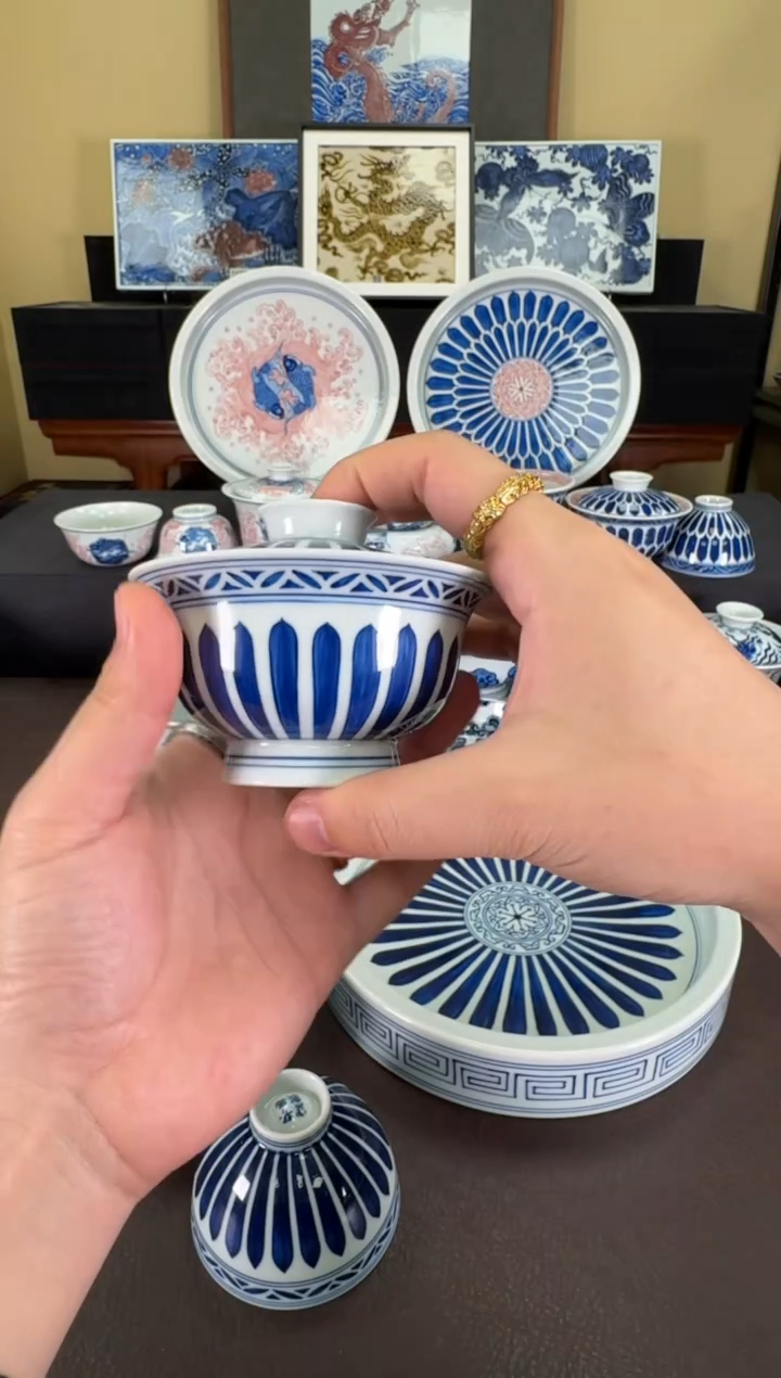 【闪购商品】羿器窑单菊瓣纹盖碗