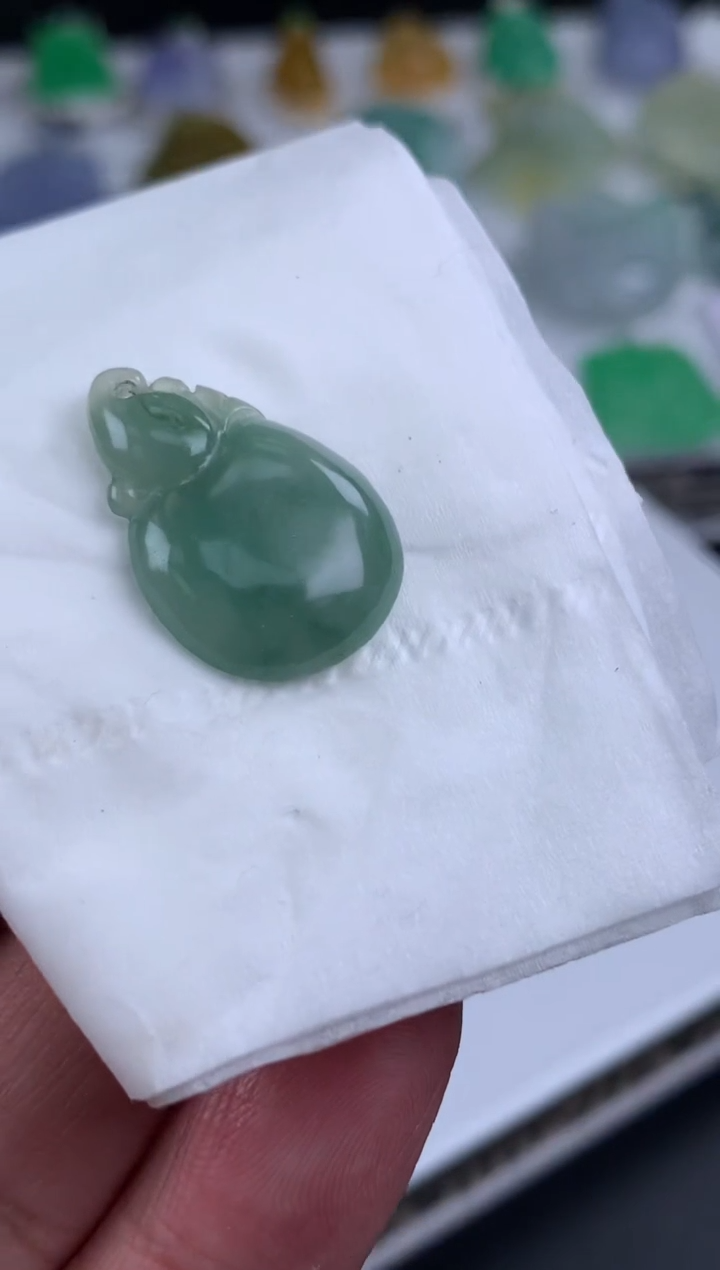 【闪购商品】定制翡翠未镶嵌翡翠