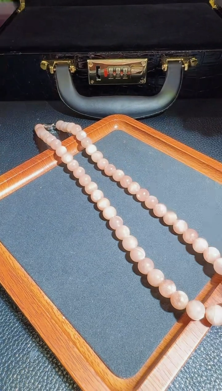 【闪购商品】日光石项链未镶嵌发一件