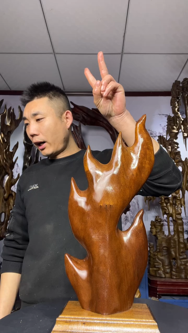 金丝楠木雕款李*金金丝楠木工艺品摆件