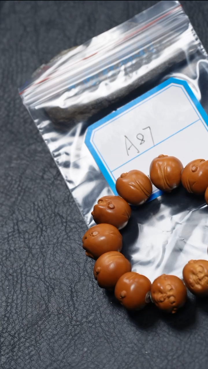 【闪购商品】橄榄核吊坠橄榄核