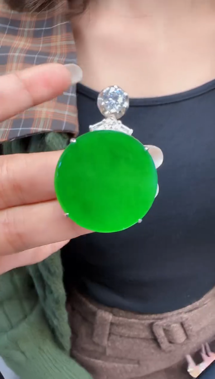 未镶嵌定制翡翠翡翠吊坠195