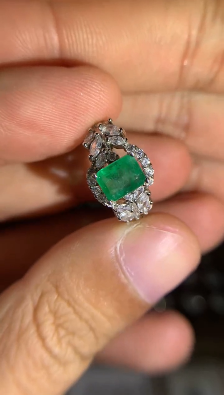 【闪购商品】祖母绿戒指银S925镶嵌活口