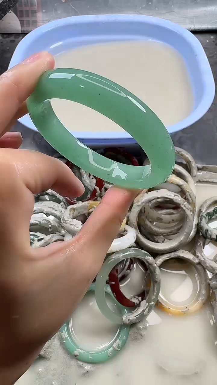 未镶嵌手镯石英质玉22