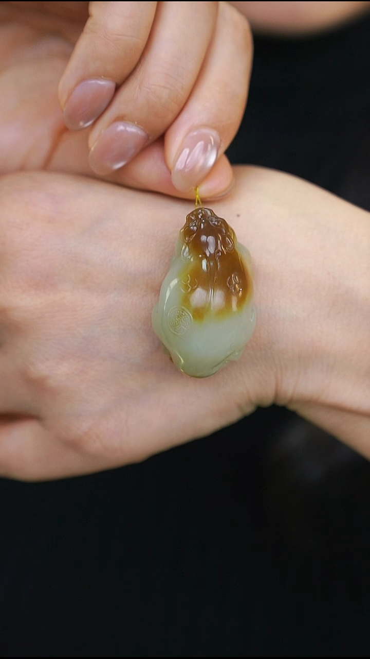吊坠(不含链)未镶嵌和田玉和田玉吊坠