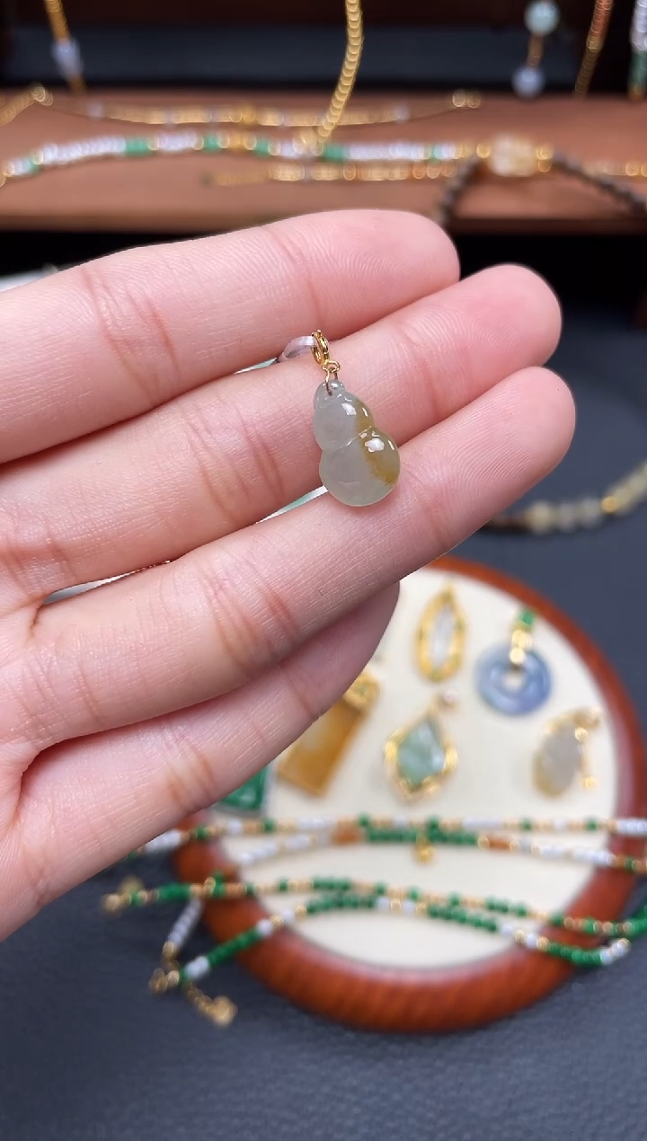 【闪购商品】翡翠吊坠(不含链)18K金镶嵌一个  JK310