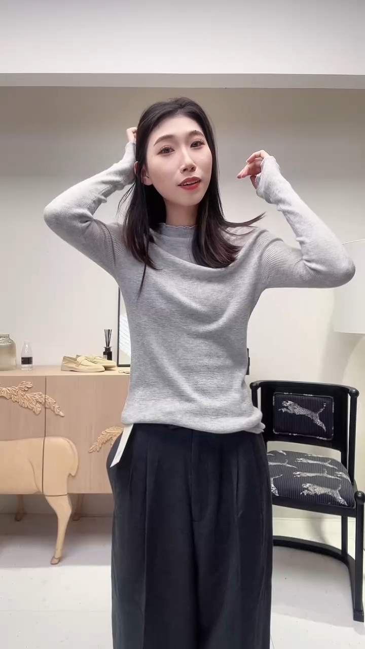 灰色羊毛羊毛打底衫（F：135）