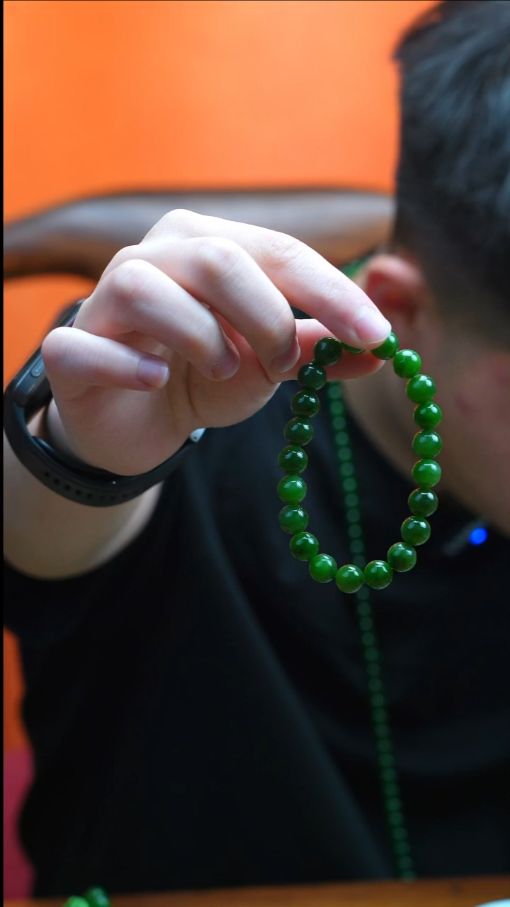 未镶嵌手链和田玉（糖玉）碧玉辣阳绿