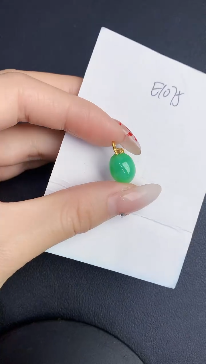 【闪购商品】翡翠颈饰18K金镶嵌00000000000