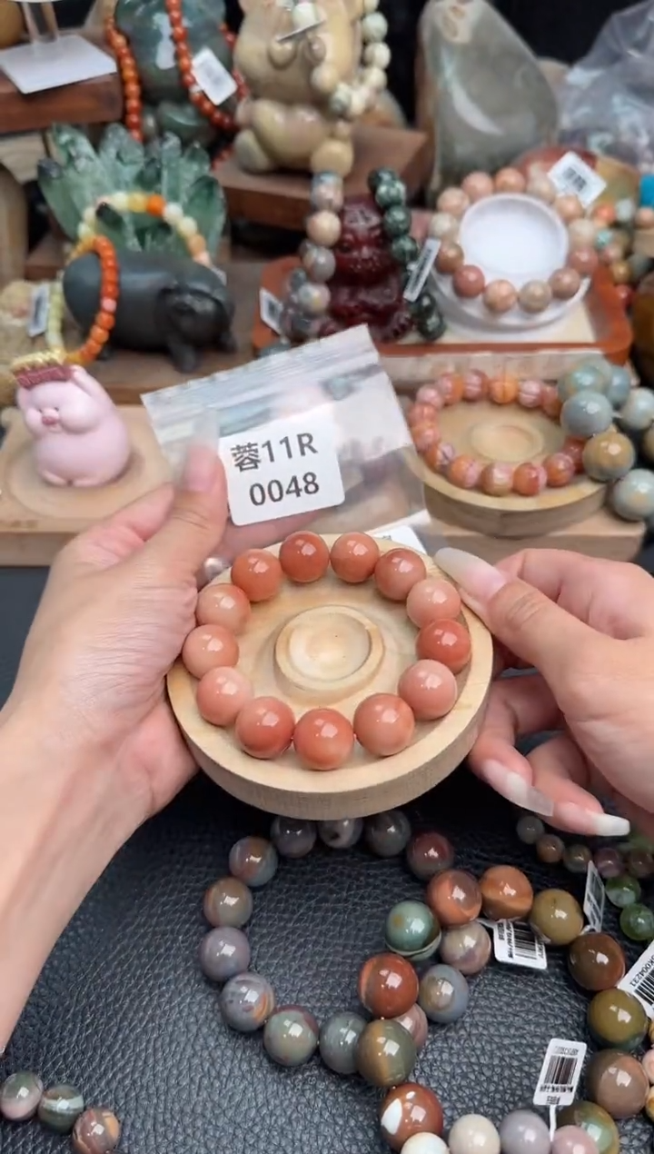 石英质玉未镶嵌手链10R0048