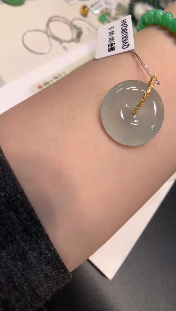 吊坠(不含链)18K金镶嵌翡翠平安扣