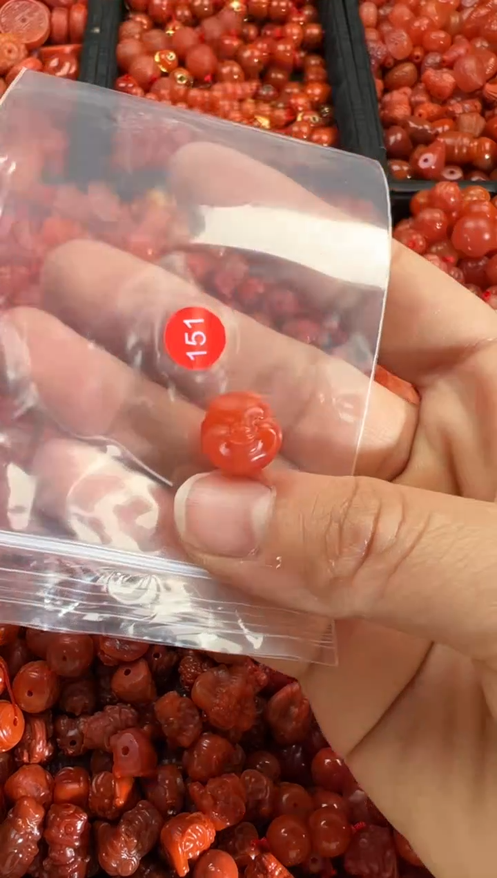 【闪购商品】南红玛瑙颈饰未镶嵌1