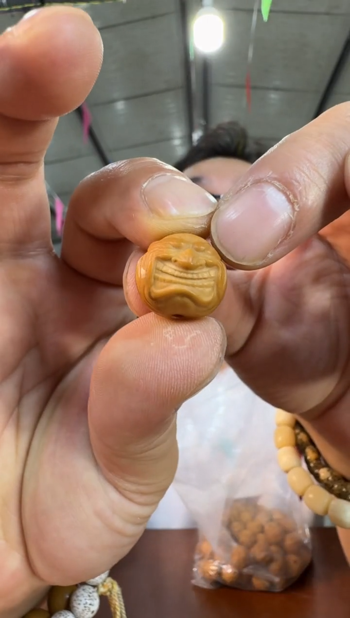 猴头核桃手串A7实物为准 配饰一颗